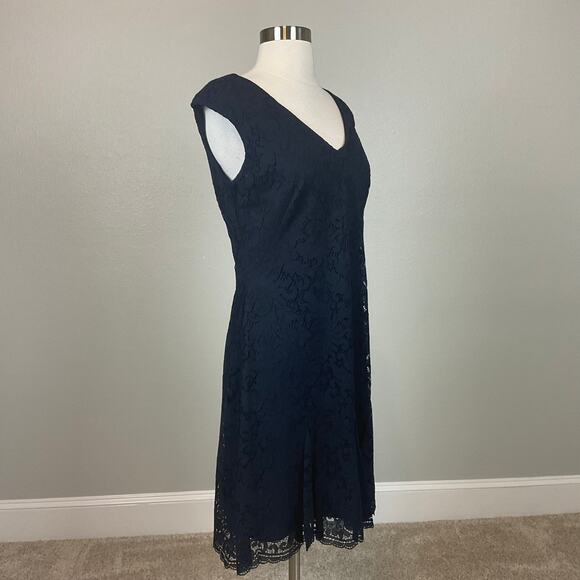 Ralph Lauren Lace Sleeveless Fit and Flare Cocktail Party Dress Navy Blue Size 6 - Picture 2 of 10